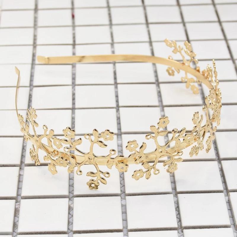 Hair Clips & Barrettes Luxury Fashion Vintage Gold Flower Leaf Hairbands Ornament Headdress Girl Women Jewelry Accessories., Golden;silver
Hair Clips & Barrettes Luxury Fashion Vintage Gold Flower Leaf Hairbands Ornament Headdress Girl Women Jewelry Accessories., Golden;silver