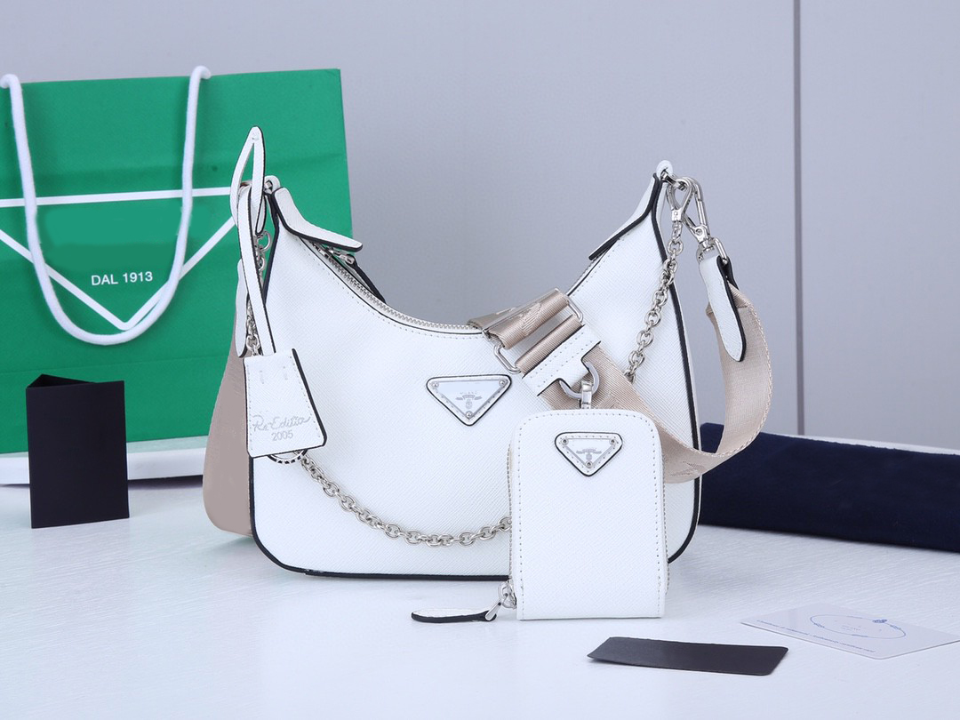 Top quality Designer hobo Luxury shoulder bag for womenMessenger promotion Chest pack lady Tote chains handbags presbyopic purse bags vintage handbag foumas, Accessories
Top quality Designer hobo Luxury shoulder bag for womenMessenger promotion Chest pack lady Tote chains handbags presbyopic purse bags vintage handbag foumas, Accessories