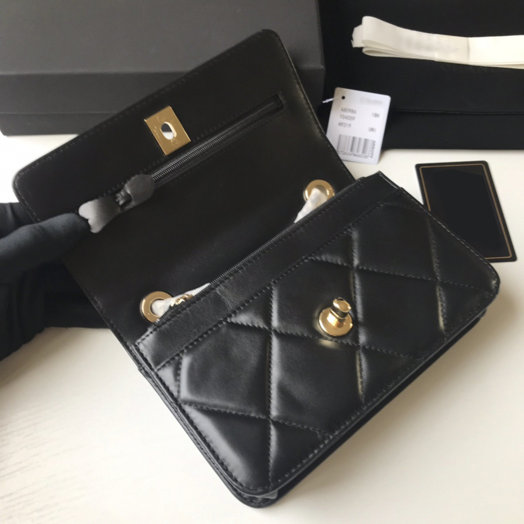 With long strap women's genuine leather bags Single Shoulder Messenger Bag 7a high end top quality classic fashion leisure business entertainment
With long strap women's genuine leather bags Single Shoulder Messenger Bag 7a high end top quality classic fashion leisure business entertainment
