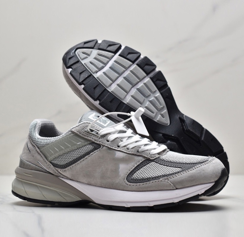 Running shoes M990V5 990V5 Sneaker for Men Sneakers Mens Women Reflective Sports Shoe Trainers Man Training Athletic Chaussures black grey suede upper rubber sole
Running shoes M990V5 990V5 Sneaker for Men Sneakers Mens Women Reflective Sports Shoe Trainers Man Training Athletic Chaussures black grey suede upper rubber sole