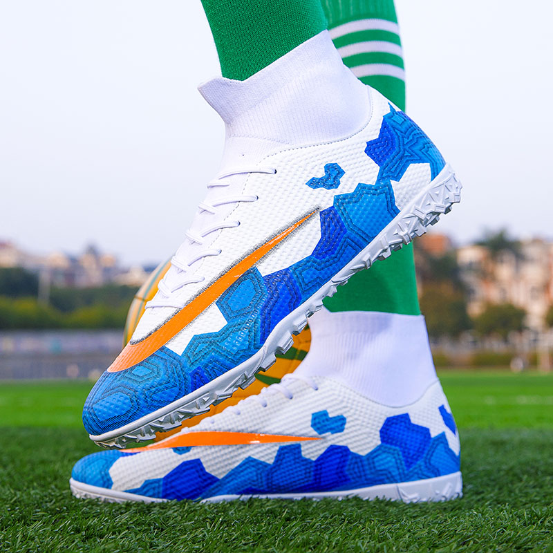 Roller Shoes High help Football shoes male AG spikes TF broken nail teenagers students Artificial grass The game Training, White and blue long nail
Roller Shoes High help Football shoes male AG spikes TF broken nail teenagers students Artificial grass The game Training, White and blue long nail
