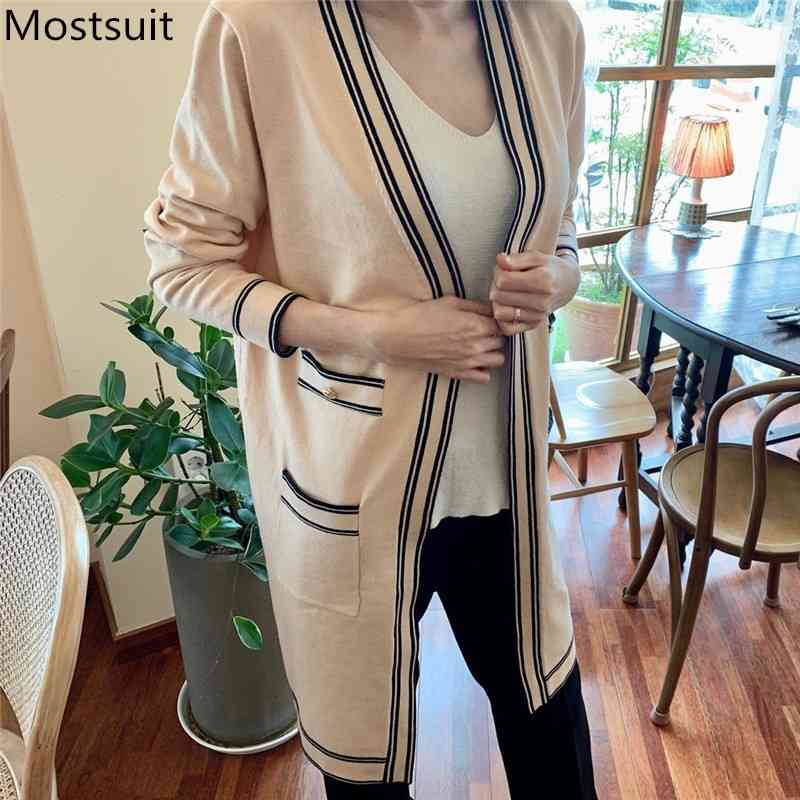 Autumn Korean Vintage Knitted Long Cardigans Women Full Sleeve V-neck Pockets Sweaters Elegant Fashion Ladies Tops Femme 210518, Black
Autumn Korean Vintage Knitted Long Cardigans Women Full Sleeve V-neck Pockets Sweaters Elegant Fashion Ladies Tops Femme 210518, Black