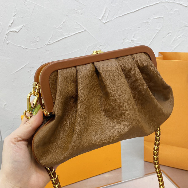 Handbag Women Luxurys Designers Bags 2021 Crossbody Bag Hobos Geometric Pattern Cross Body Removable Chains Strap Soft With Metal Buckle, No bags;make up the difference
Handbag Women Luxurys Designers Bags 2021 Crossbody Bag Hobos Geometric Pattern Cross Body Removable Chains Strap Soft With Metal Buckle, No bags;make up the difference