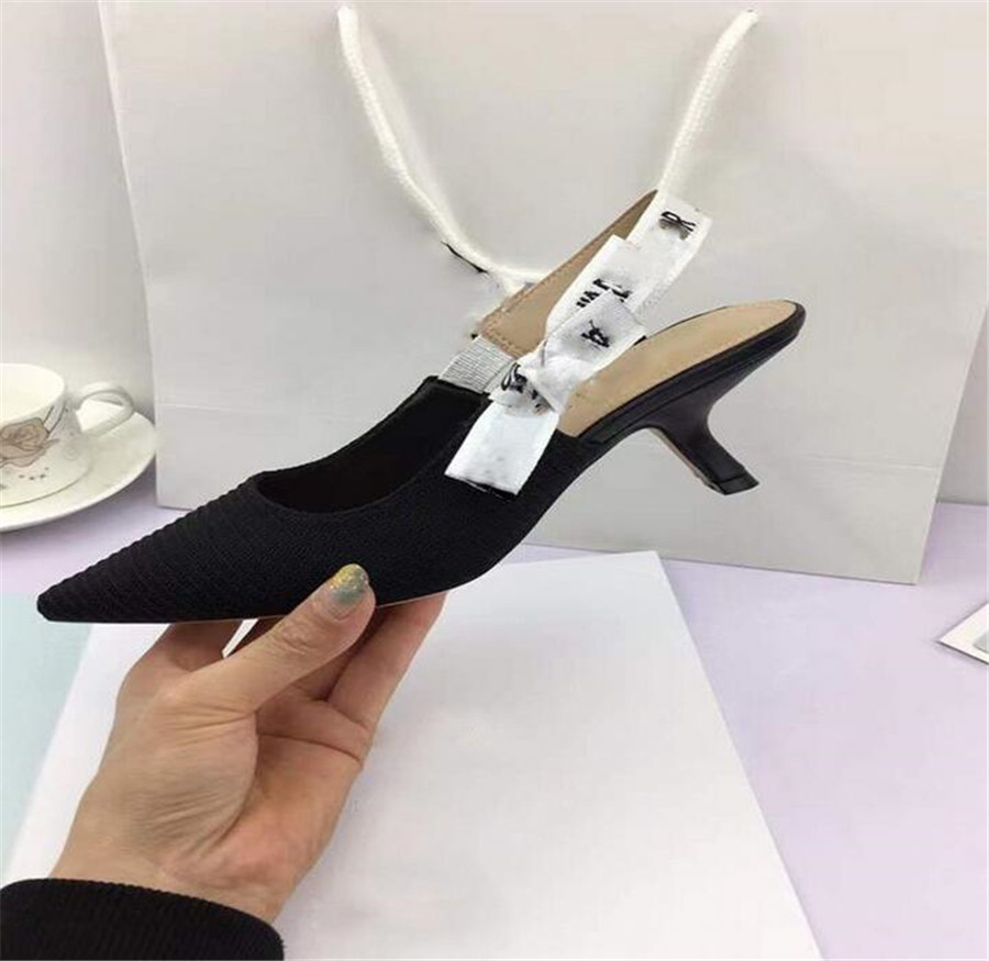 Classic Women Dress Shoes fashion good quality brand Leather high heel shoes female Designer Ladies Comfortable casual shoe weding shoes D908128
Classic Women Dress Shoes fashion good quality brand Leather high heel shoes female Designer Ladies Comfortable casual shoe weding shoes D908128