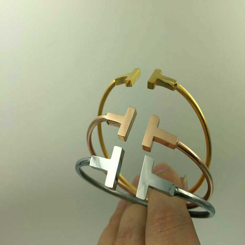 Alphabetic Multi-layer Adjustable Open Bangle Fashion Romance Couples Dating Stainless steel Jewelry Women's Holiday Gifts A Bracelet of Love
Alphabetic Multi-layer Adjustable Open Bangle Fashion Romance Couples Dating Stainless steel Jewelry Women's Holiday Gifts A Bracelet of Love