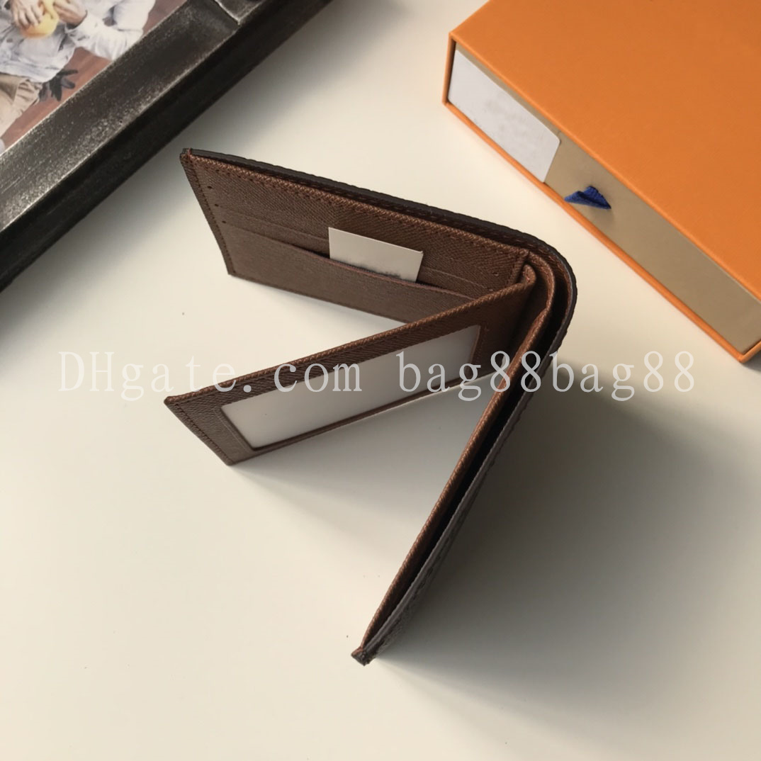 Hiqh Quality Wallets Purses Mens Wallet Short Credit Card ID Holders Paris Plaid Style Male Man Women Packet Bag Small Bifold Purse Genuine Leather Multiple With Box, Brown-check
Hiqh Quality Wallets Purses Mens Wallet Short Credit Card ID Holders Paris Plaid Style Male Man Women Packet Bag Small Bifold Purse Genuine Leather Multiple With Box, Brown-check