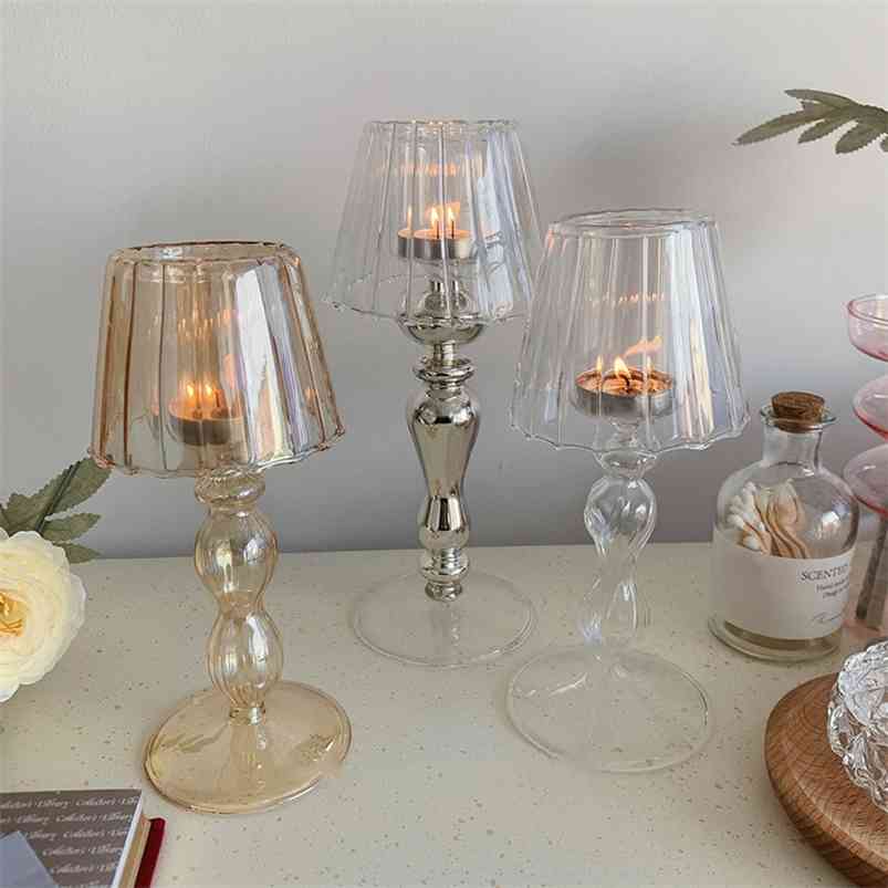 Retro Table Lamp Shape Stripe Glass Candle Holder Romantic Home Decoration Ornaments Ins Style Cafe Personality Candlestick 210722
Retro Table Lamp Shape Stripe Glass Candle Holder Romantic Home Decoration Ornaments Ins Style Cafe Personality Candlestick 210722