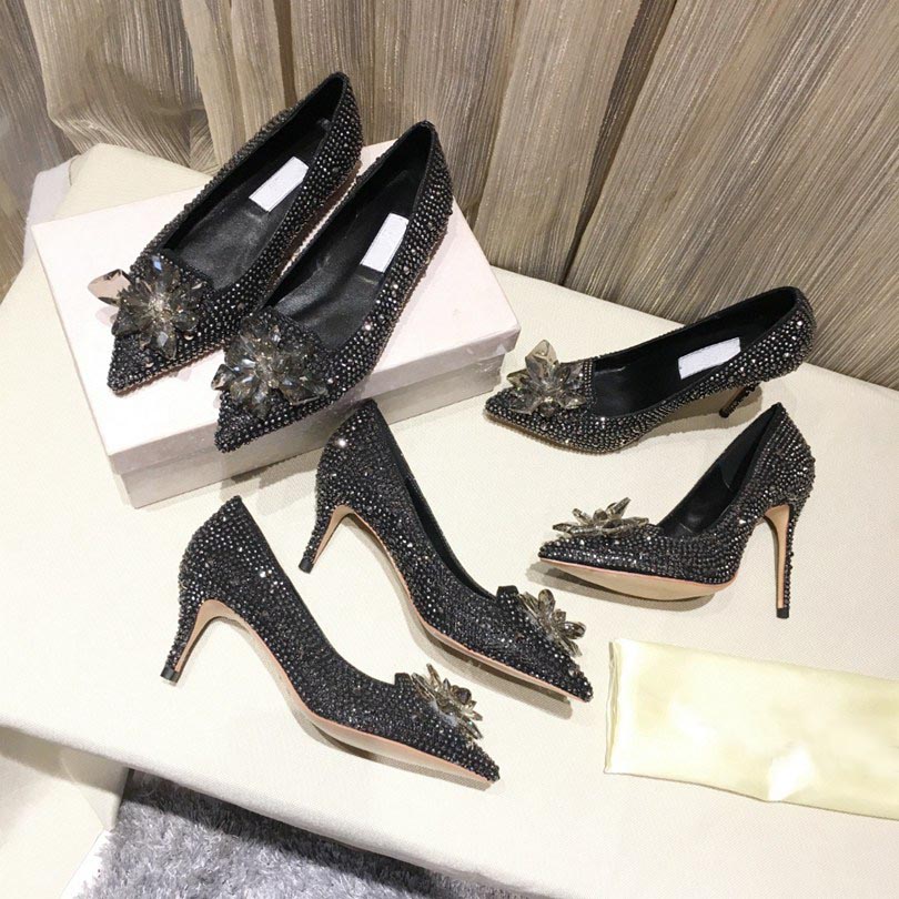 fashion summer women Bridal Rhinestone dress Shoes Grade Cinderella Crystal Shoe With Flower Genuine Leather high heel Big Small Size 34-42
fashion summer women Bridal Rhinestone dress Shoes Grade Cinderella Crystal Shoe With Flower Genuine Leather high heel Big Small Size 34-42