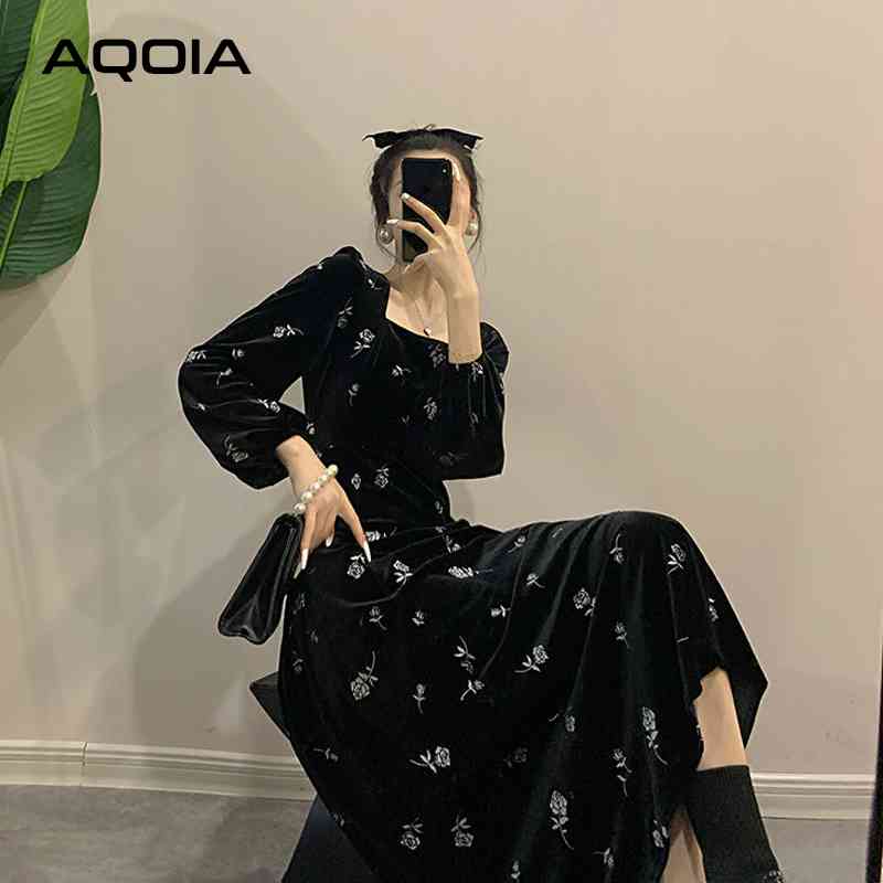 Spring Vintage Womens Long Dress Flower print Sleeve Black Ladies es Velvet Square Collar Empire Party 210521
Spring Vintage Womens Long Dress Flower print Sleeve Black Ladies es Velvet Square Collar Empire Party 210521