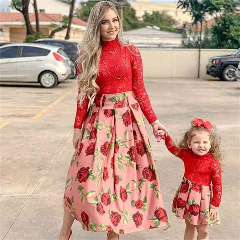 Long Sleeve Red Lace Wedding Dress For Family Look Matching Mommy And Me Clothes Year Mother Daughter Dresses Outfits 210805, 1pc
Long Sleeve Red Lace Wedding Dress For Family Look Matching Mommy And Me Clothes Year Mother Daughter Dresses Outfits 210805, 1pc