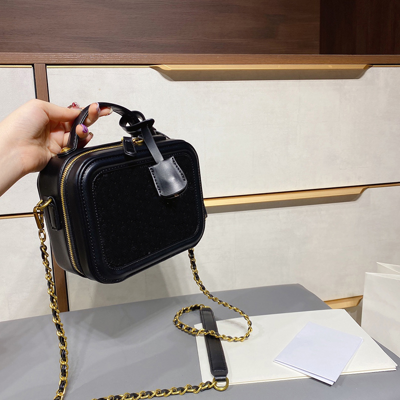 High Quality Luxury Designer woman crossbody bag Fashion Leather Handbags Women Tote Shoulder Bags Lady messenger purse Wallet backpack, White
High Quality Luxury Designer woman crossbody bag Fashion Leather Handbags Women Tote Shoulder Bags Lady messenger purse Wallet backpack, White