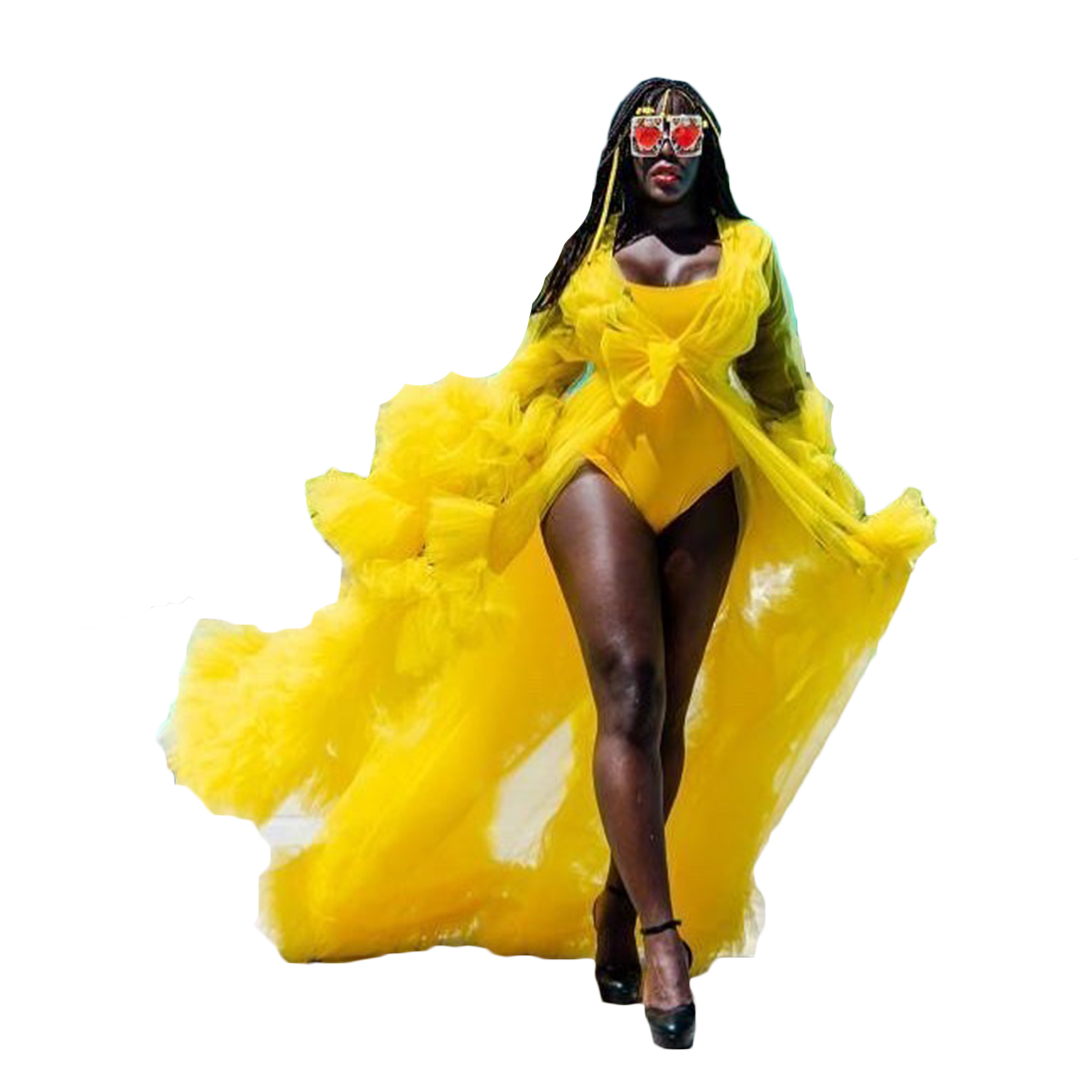 2021 Summer Yellow Evening Dress Celebrity Gowns Ruffles See Thru Plus Size Bridal Sleepwear Bathrobes Party Wear Tiered Robes