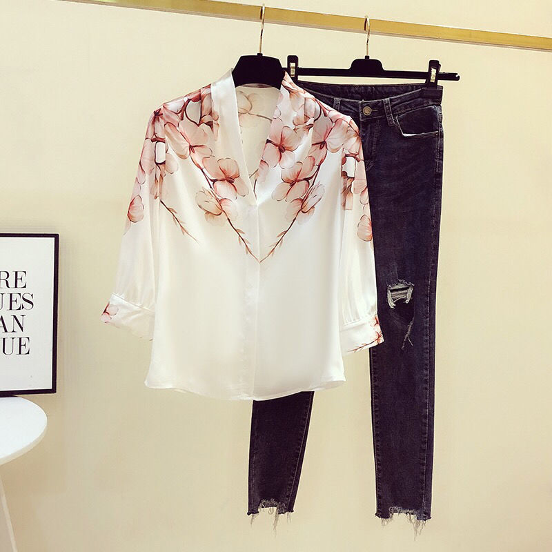 Women's Spring Autumn Style Chiffon Blouses Shirt V-Neck Printed Three Quarter Sleeve Casual Loose Tops DF3895 210317