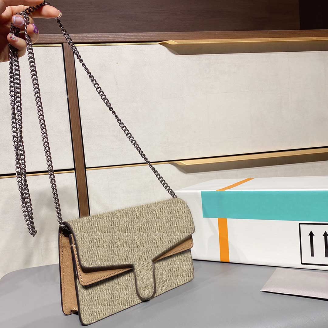 Women's Mini Luxury designer Evening Bag High-quality PU Material Chain Shoulder Bags Fashionable Brand Clutch 2021 Explosion wallet, Extra postage
Women's Mini Luxury designer Evening Bag High-quality PU Material Chain Shoulder Bags Fashionable Brand Clutch 2021 Explosion wallet, Extra postage