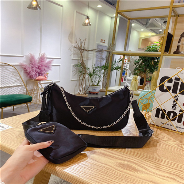 high quality luxury Designer nylon Single shoulder bag fashion Classic Crossbody leather Tote Handbags chain Flap women shoulder bags with box
high quality luxury Designer nylon Single shoulder bag fashion Classic Crossbody leather Tote Handbags chain Flap women shoulder bags with box