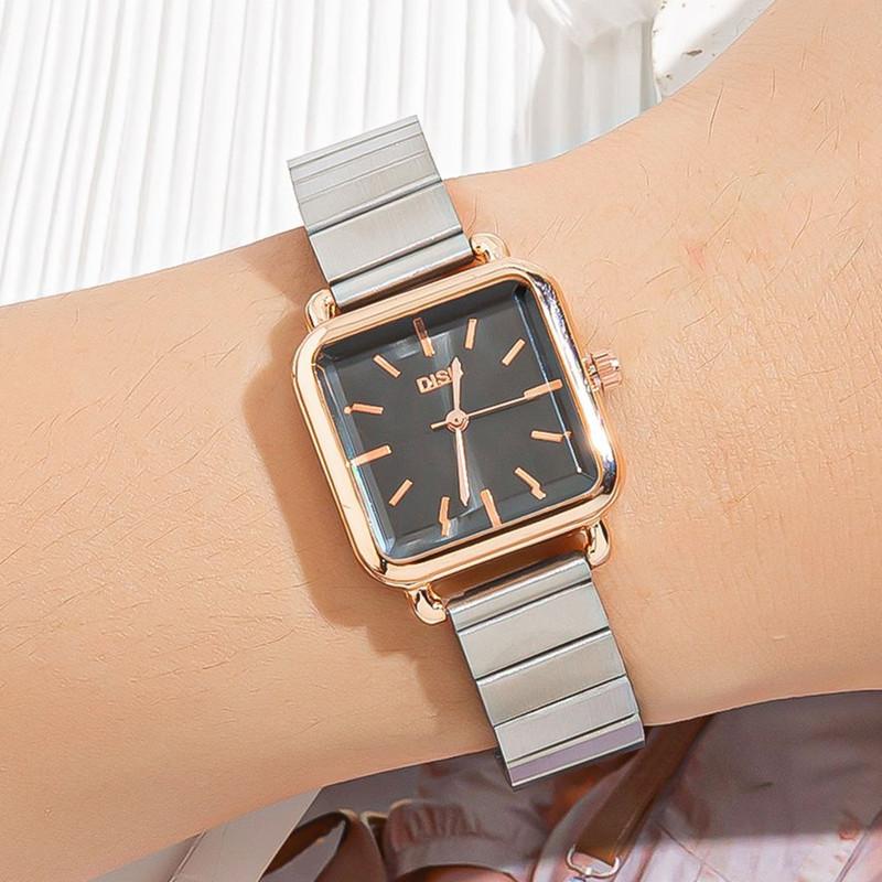 Wristwatches Foreign Trade Simple And Fresh Women's Watch Fashion Korean Style Quartz Elegant Steel Belt Square Pretty, Silver
Wristwatches Foreign Trade Simple And Fresh Women's Watch Fashion Korean Style Quartz Elegant Steel Belt Square Pretty, Silver