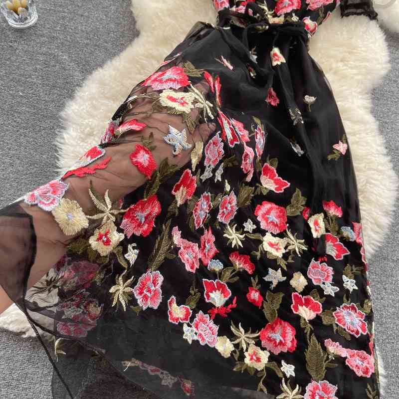 Comelsexy Fashion Summer Dress Women's Mesh Embroidery Flowers Vintage Elegant Temperament Dresses Vestidos 210515