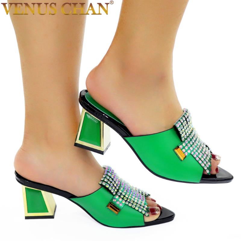 Latest Design Italian Shoes Nigerian Pointed Toes Sandals Good Quality Luxury Women 2021 Wedding African Pumps Dress, Black
Latest Design Italian Shoes Nigerian Pointed Toes Sandals Good Quality Luxury Women 2021 Wedding African Pumps Dress, Black