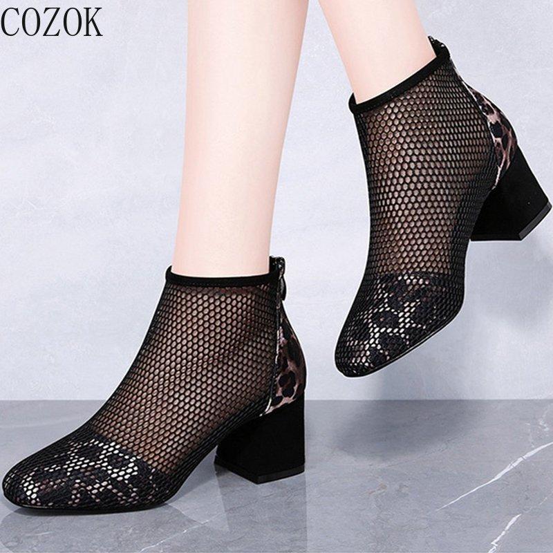 Fashion Sexy Women's Sandals Casual All-match Hole Upper Comfortable And Breathable Mature 2021, Black
Fashion Sexy Women's Sandals Casual All-match Hole Upper Comfortable And Breathable Mature 2021, Black
