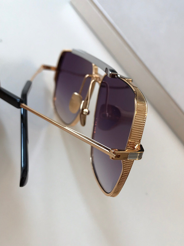 Luxury Popular Symeta Sunglasses Type403 Men Style K Gold Retro Square Frame Fashion AVANT-GARDE Style Top Quality UV 400 Lens Eyewear w
Luxury Popular Symeta Sunglasses Type403 Men Style K Gold Retro Square Frame Fashion AVANT-GARDE Style Top Quality UV 400 Lens Eyewear w