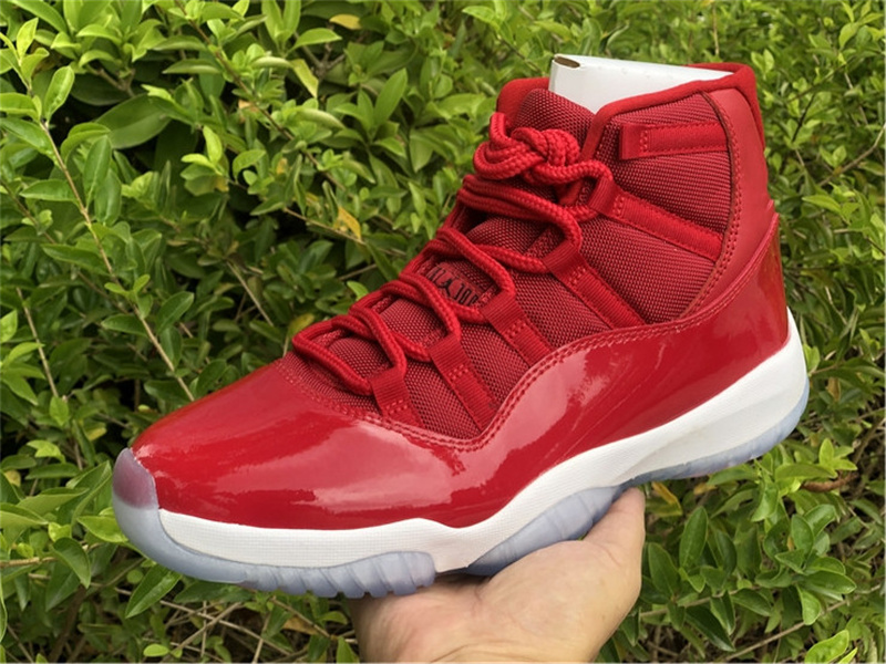 Jumpman XI Gym Red Basketball Shoes 2021 Release Mens 11 Outdoor Sports Sneakers Ship With Shoebox Size US7-13, Clear
Jumpman XI Gym Red Basketball Shoes 2021 Release Mens 11 Outdoor Sports Sneakers Ship With Shoebox Size US7-13, Clear