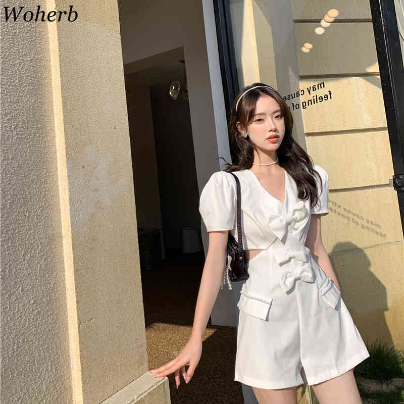 Sexy Playsuit Women White Short Puff Sleeve Jumpsuit Bow Patch Backless Bodysuit Summer Wide Leg Rompers Jumpsuits 210519