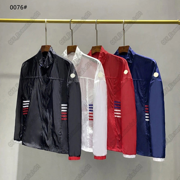 Stand-up collar men sun protection clothing monclair Bomber jacket Classic webbing High Quality Brand mens jackets, Black;brown
Stand-up collar men sun protection clothing monclair Bomber jacket Classic webbing High Quality Brand mens jackets, Black;brown