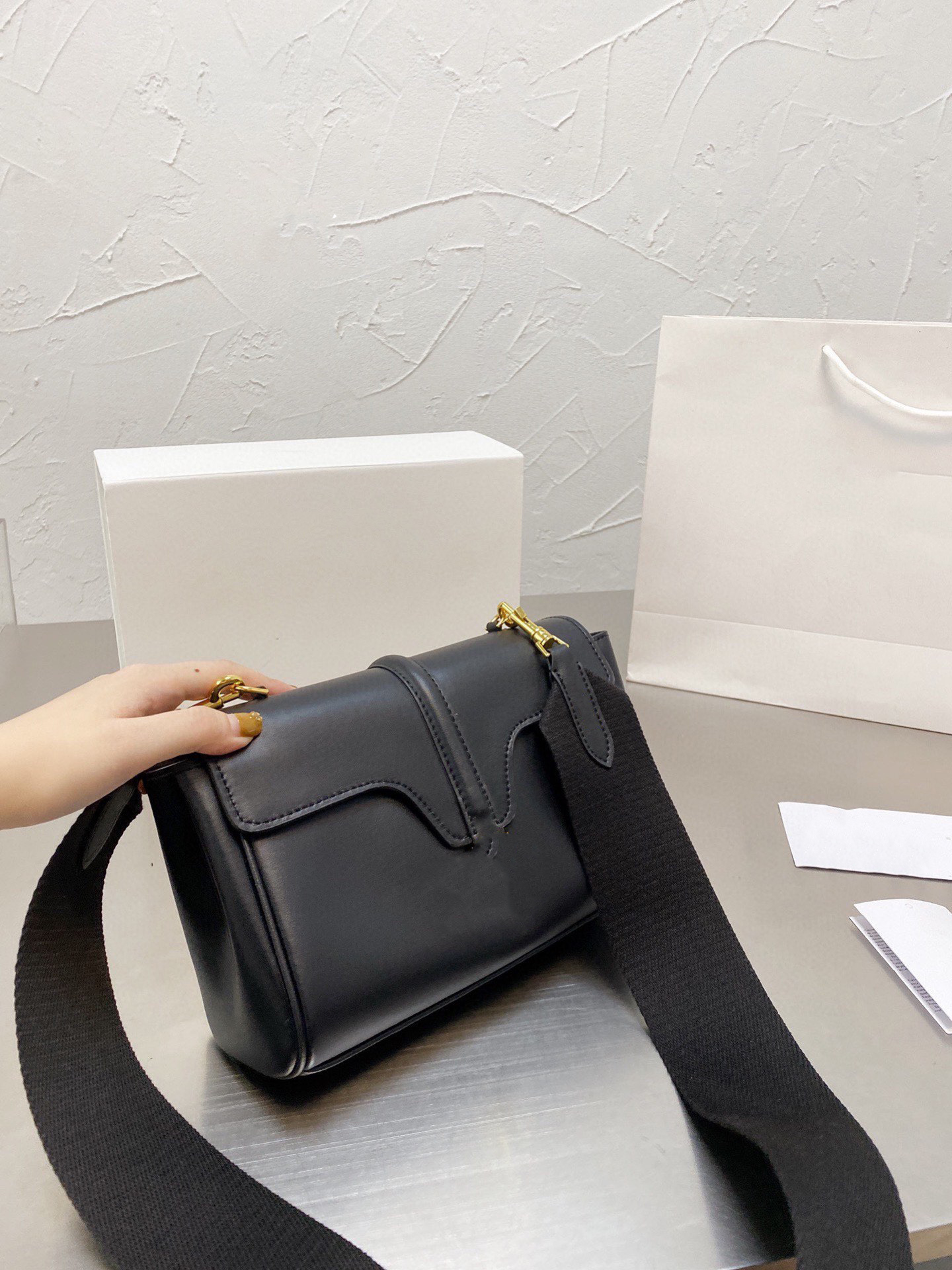 Top Luxury Designers Bags Messenger Handbags 2022 C Family …