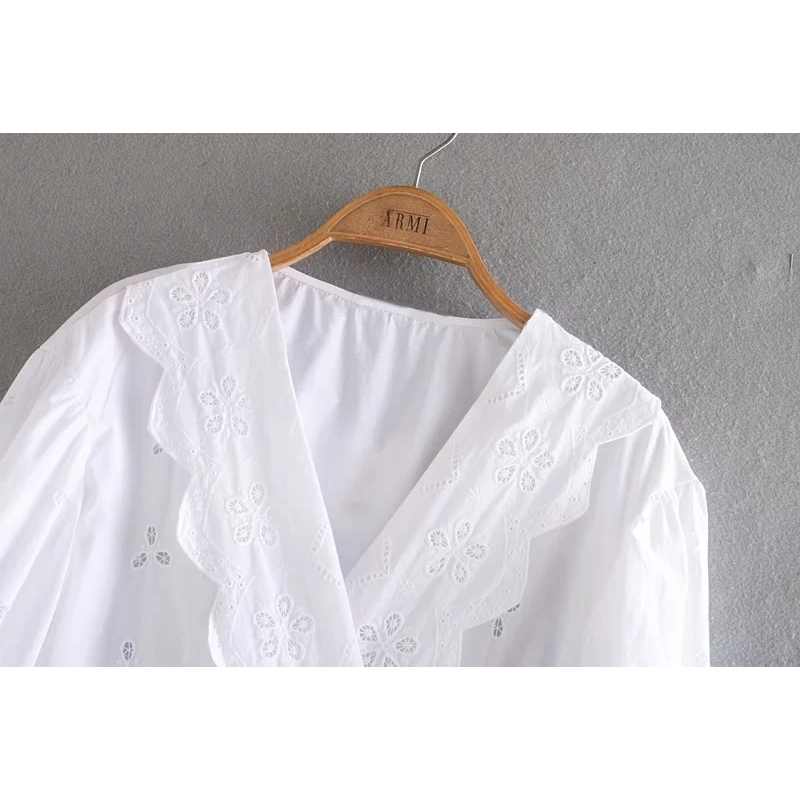 fashion women white shirts summer embroidery floral ladies blouses v neck casual female shirt bow girls blouse 210430