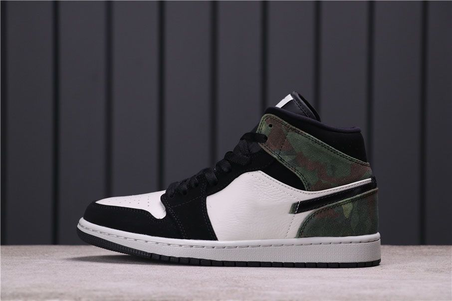 Top Quality Jumpman 1 Mid camouflage Shoes Women Man Basketball Designer Fashion Trainer Chaussures Trainers
Top Quality Jumpman 1 Mid camouflage Shoes Women Man Basketball Designer Fashion Trainer Chaussures Trainers