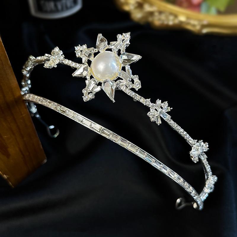 Hair Clips & Barrettes Rhinestone Inlaid Flower Headband Alloy Soft Loops Bangs Holder Accessories For Women Girl Daily Wear Gifts LL@17, Golden;silver
Hair Clips & Barrettes Rhinestone Inlaid Flower Headband Alloy Soft Loops Bangs Holder Accessories For Women Girl Daily Wear Gifts LL@17, Golden;silver