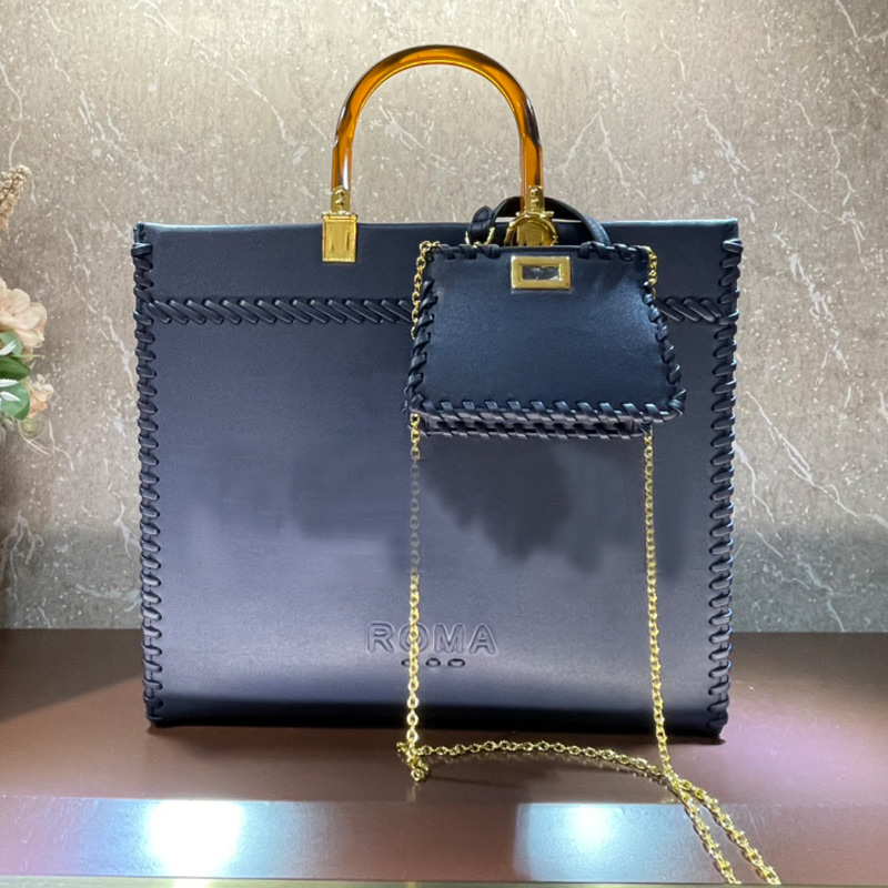 Tote Bag Large Capacity Shopping Bags Chain Coin Purse Women Handbag Genuine Leather Embroidery Design Fashion Letter Handbags Removable Wide Shoulder Strap, Extra shipping way
Tote Bag Large Capacity Shopping Bags Chain Coin Purse Women Handbag Genuine Leather Embroidery Design Fashion Letter Handbags Removable Wide Shoulder Strap, Extra shipping way