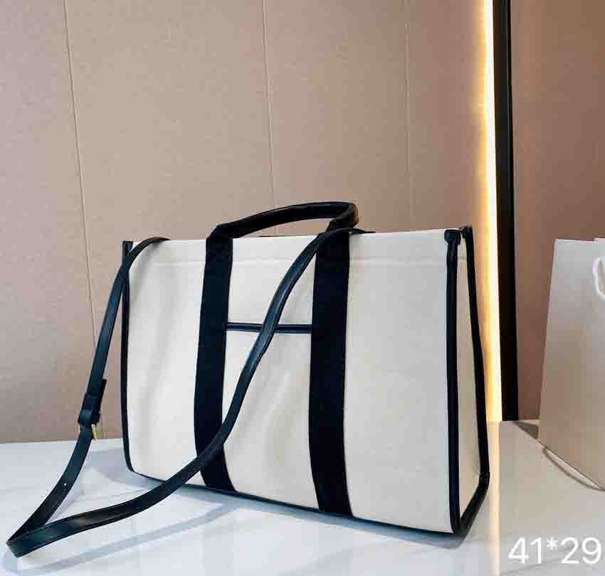 Designers Women Totes with Shoulder Strap Luxurys Handbag High Quality Fashion Leather Handle Canvas Material Shopper Bags, Black-27*21cm
Designers Women Totes with Shoulder Strap Luxurys Handbag High Quality Fashion Leather Handle Canvas Material Shopper Bags, Black-27*21cm