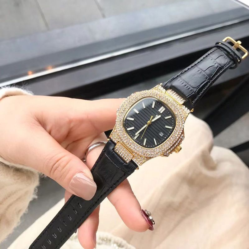 2021 Womens Analog Quartz Watch with Gold-Tone Case Ladies rhinestone-Inset Bezel Watches luxury brand montre de luxe Leather women wristwat, Slivery;brown 
2021 Womens Analog Quartz Watch with Gold-Tone Case Ladies rhinestone-Inset Bezel Watches luxury brand montre de luxe Leather women wristwat, Slivery;brown