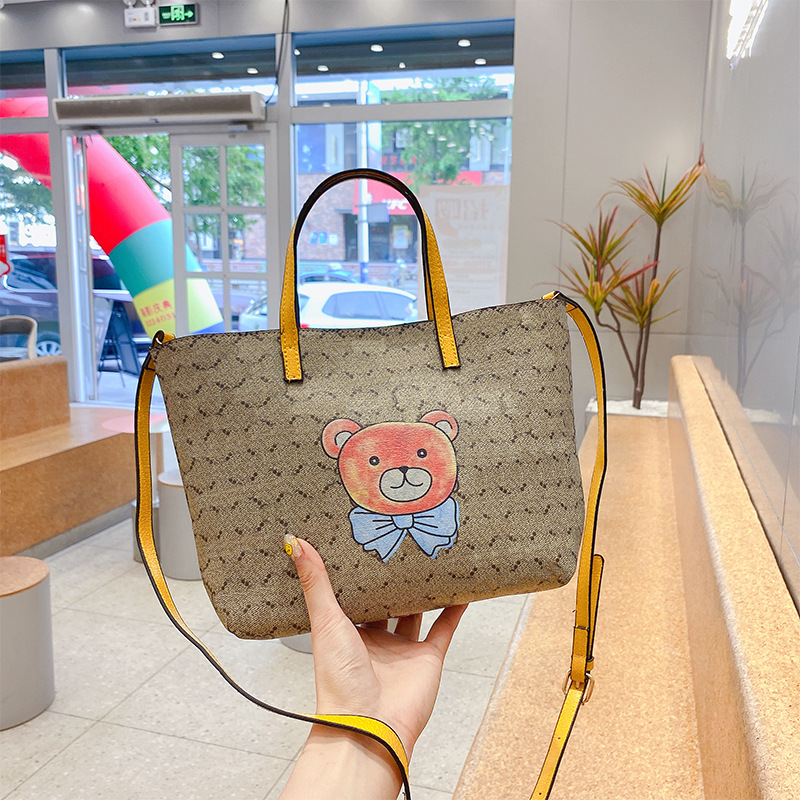 Top quality Women's Bag new fashion #9209 ins Cartoon Bear One Shoulder Messenger handbags texture commuter portable Tote Bags wallets purse, Size:22×8×20cm
Top quality Women's Bag new fashion #9209 ins Cartoon Bear One Shoulder Messenger handbags texture commuter portable Tote Bags wallets purse, Size:22×8×20cm