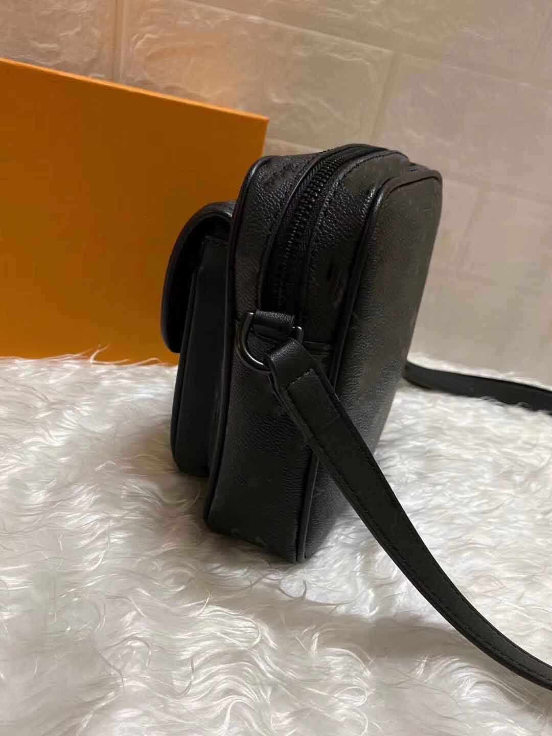 Europe 2021 women bags handbag Famous designer handbags Ladies handbag Fashion tote bag women's shop bags backpack d21
Europe 2021 women bags handbag Famous designer handbags Ladies handbag Fashion tote bag women's shop bags backpack d21