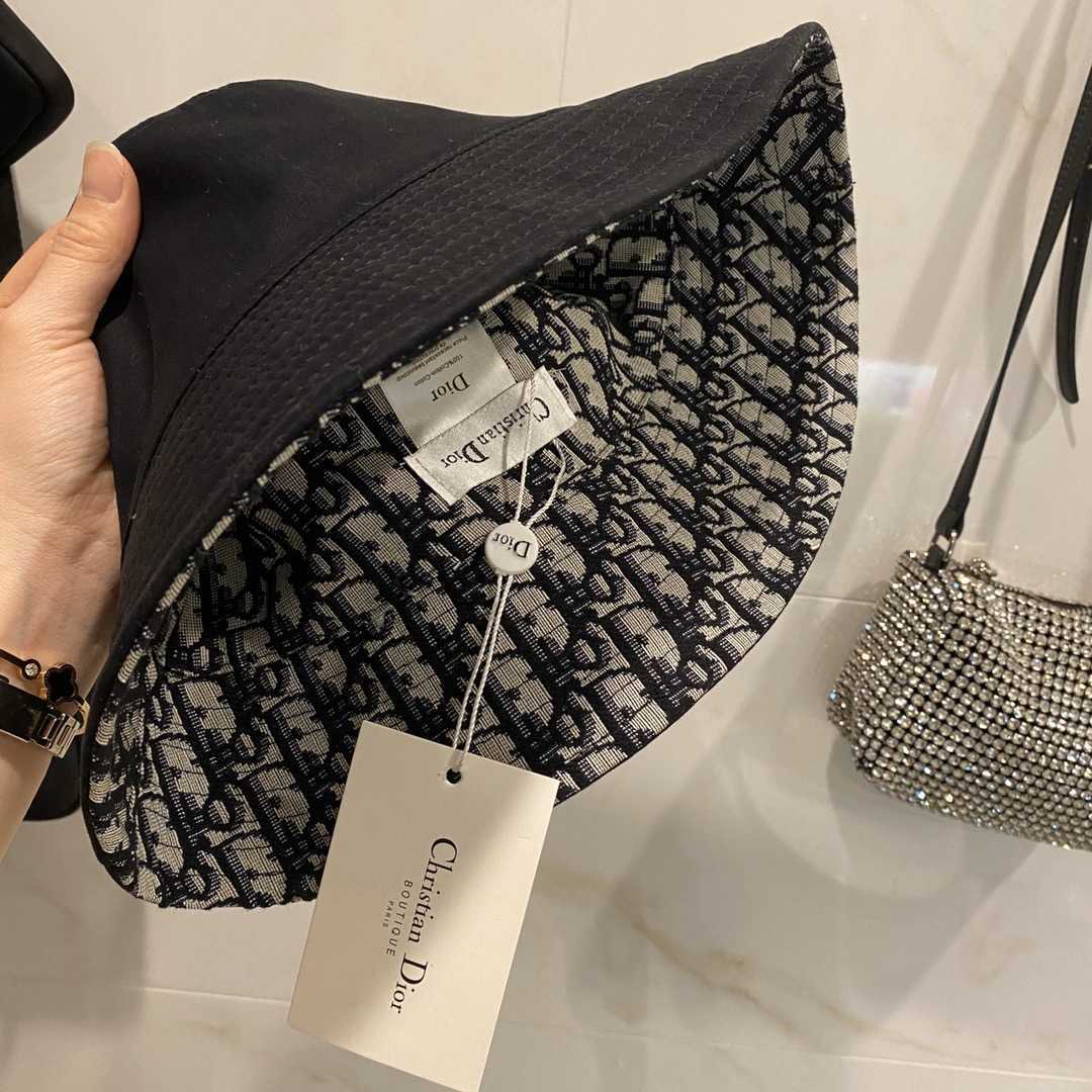 DI0R Fashion Designer Letter Bucket Hat For Mens Womens Fisherman Sun Visor 2021 GGLVLouis
VittonYSL
VUTTON 2021
DI0R Fashion Designer Letter Bucket Hat For Mens Womens Fisherman Sun Visor 2021 GGLVLouis
VittonYSL
VUTTON 2021
