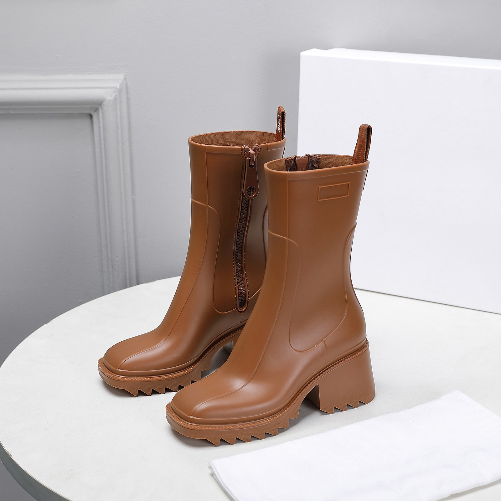 2021 Women Betty Boots PVC Rubber Beeled Platform Knee-high tall Rain Boot Black Waterproof Welly hloe Shoes Outdoor Rainshoes High heels