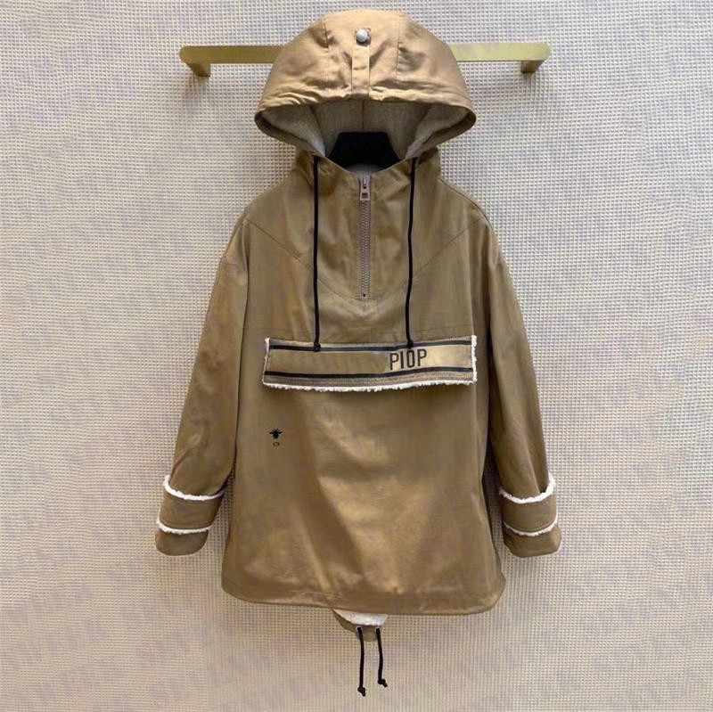 Lamb Wool Women Designer Hooded Jackets Coats Fashion Warm Outerwear Embroidery Bee Windbreaker Jacket Womens Clothing, Extra shipping/no ship
Lamb Wool Women Designer Hooded Jackets Coats Fashion Warm Outerwear Embroidery Bee Windbreaker Jacket Womens Clothing, Extra shipping/no ship