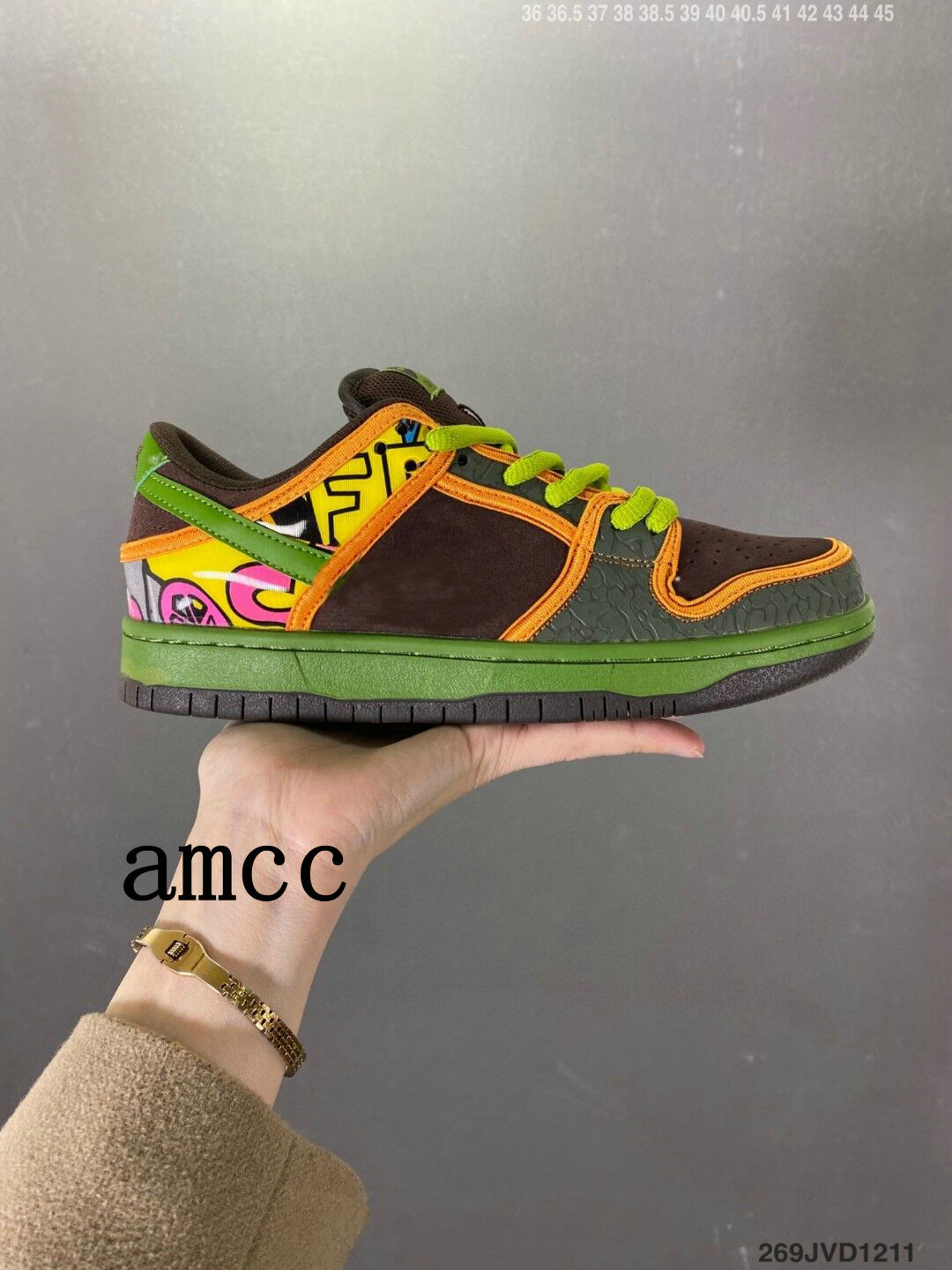 Real Photo 2022 Arrival SB low de la soul Casual Shoes man woman brown White Grey Fog Green Glow Yellow Lows Off Mens Women Skate Trainers unisex Sneakers 36-45 box
Real Photo 2022 Arrival SB low de la soul Casual Shoes man woman brown White Grey Fog Green Glow Yellow Lows Off Mens Women Skate Trainers unisex Sneakers 36-45 box
