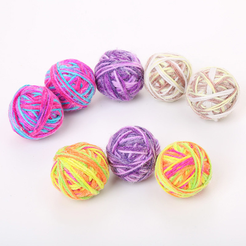 1Pcs Grinding Claw Toy Random Color Interactive Toys Wool 4CM Funny Cat Ball Pet Supplies