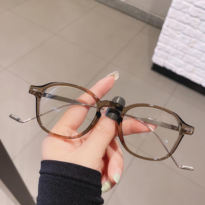 Fashion Sunglasses Frames 2021 Small Square Anti-blue Glasses Women Vintage Leopard Frame Optical Transparent Eyeglasses Female Spectacles
Fashion Sunglasses Frames 2021 Small Square Anti-blue Glasses Women Vintage Leopard Frame Optical Transparent Eyeglasses Female Spectacles