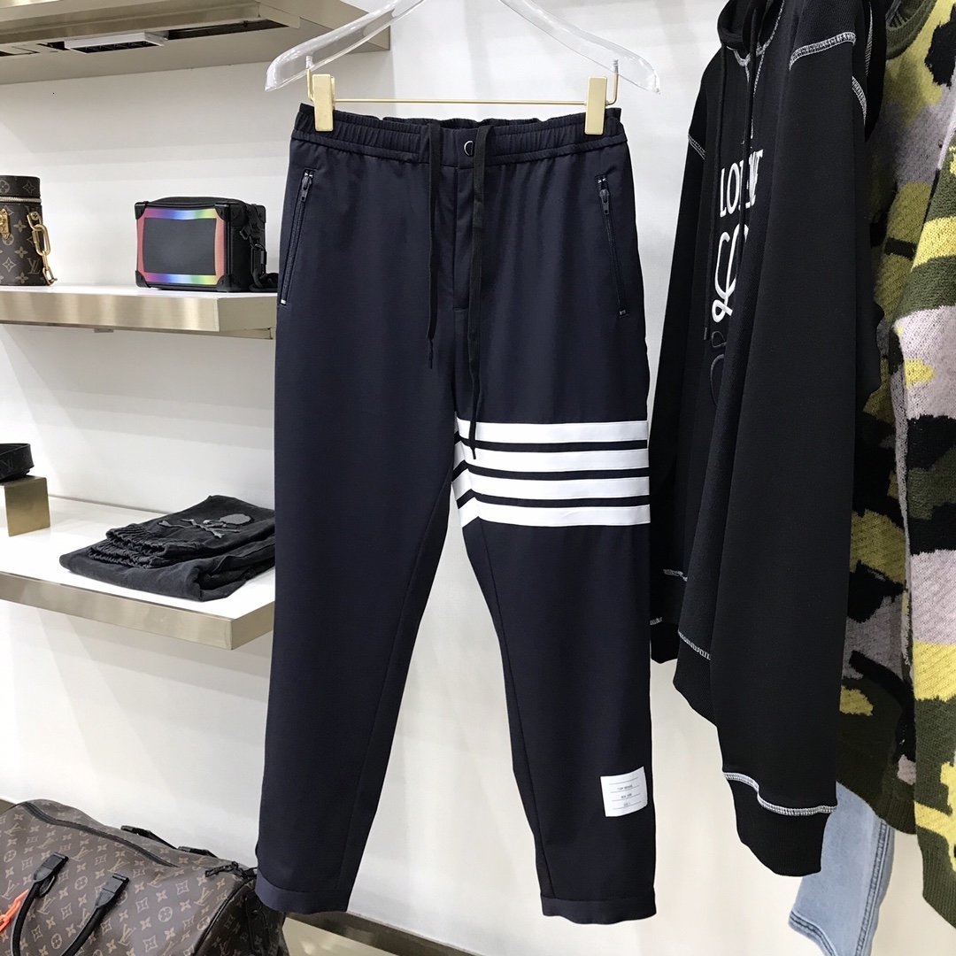 Thom Brown / Tom 20 new fine imitation woven leisure pants TB leisure sports pants men's pants, Black
Thom Brown / Tom 20 new fine imitation woven leisure pants TB leisure sports pants men's pants, Black