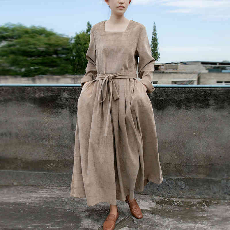 Johnature Women Bandage Dresses Plaid Vintage Square Collar Spring Deerskin Velvet Khaki Temperament Dresses 210521
Johnature Women Bandage Dresses Plaid Vintage Square Collar Spring Deerskin Velvet Khaki Temperament Dresses 210521
