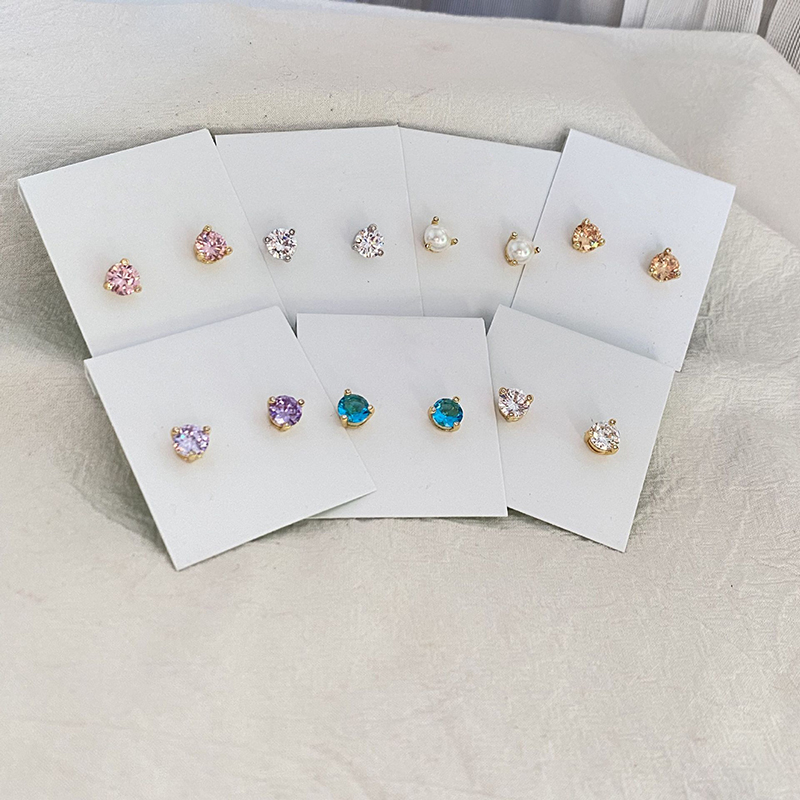 Colorful Zircon Ear Studs Round Crystal Earrings 18K gold Cover Brass Cute Jewelry for Girls
Colorful Zircon Ear Studs Round Crystal Earrings 18K gold Cover Brass Cute Jewelry for Girls