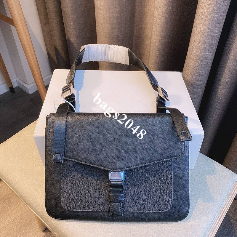 Mens Messenger Bag Totes Handbags Shoulder Bags Handbag Men Women Tote Bag Purses Bags Leather Fashion Wallet 4 Color
Mens Messenger Bag Totes Handbags Shoulder Bags Handbag Men Women Tote Bag Purses Bags Leather Fashion Wallet 4 Color
