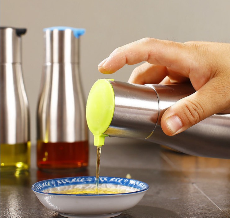 

Functional Olive Oil tools Bottle Soy Sauce Vinegar Seasoning Storage Can Glass Bottom 304 Stainless Steel Body Kitchen Cooking