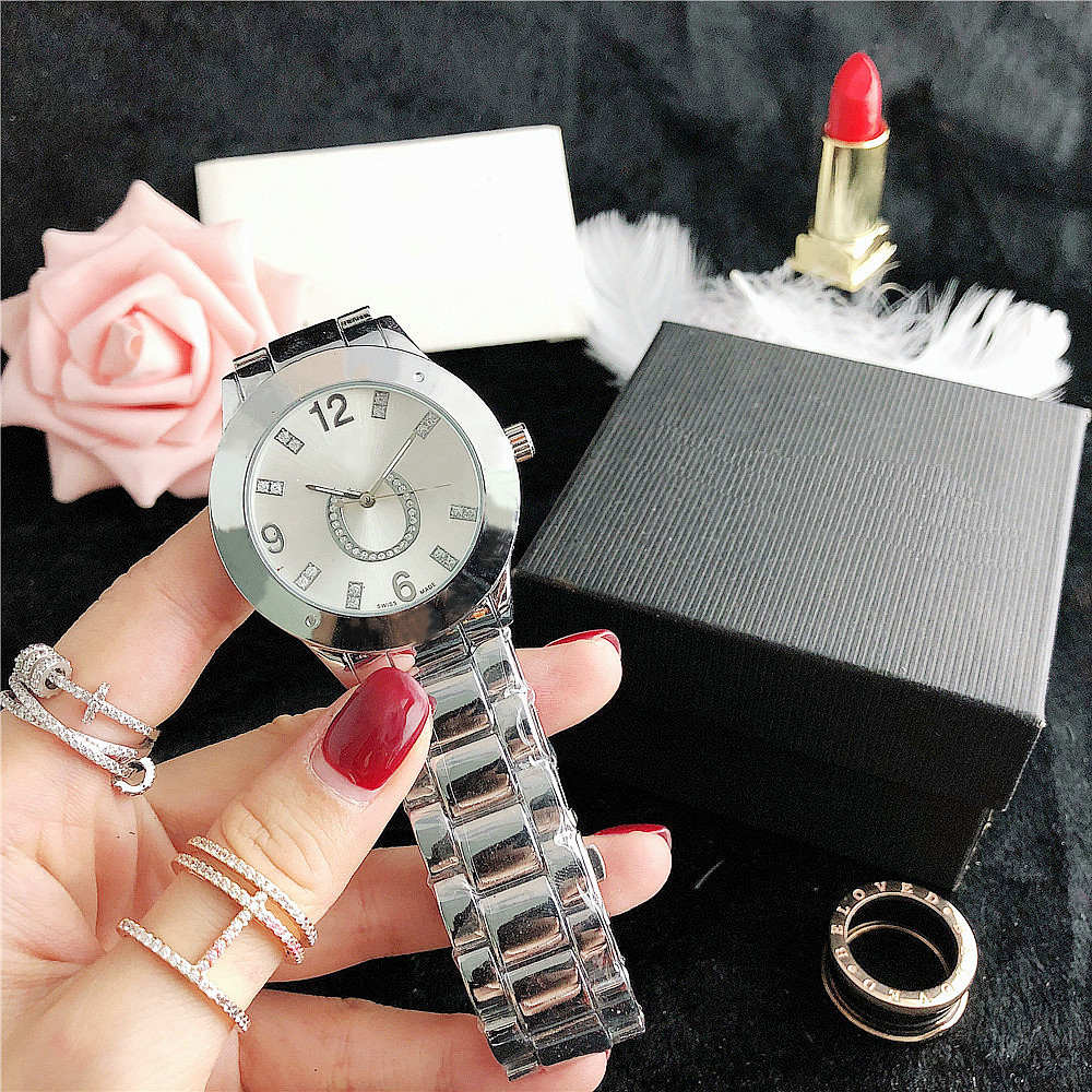 40.6MM Men's Personalized Watch Cases Sports Fashion Our Simple Digital Surface Wristwatches
40.6MM Men's Personalized Watch Cases Sports Fashion Our Simple Digital Surface Wristwatches
