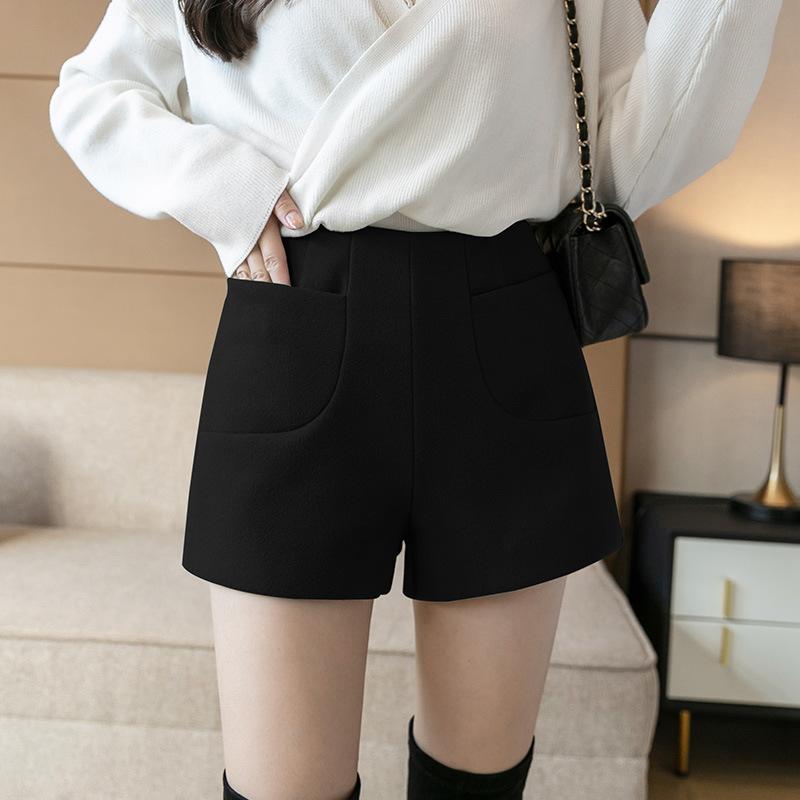 Korean High Waisted Woolen Shorts Women 2021 Autumn Winter Wide Leg Casual Ladies Green Booty Femme Women's