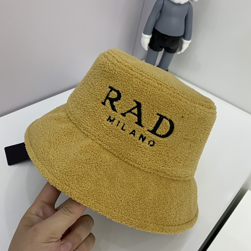 Fashion Bucket Hat Lamb Cashmere Womens Designer Hats Letter Luxury Cap Mens Warm Fitted Casquette ACC, Black
Fashion Bucket Hat Lamb Cashmere Womens Designer Hats Letter Luxury Cap Mens Warm Fitted Casquette ACC, Black